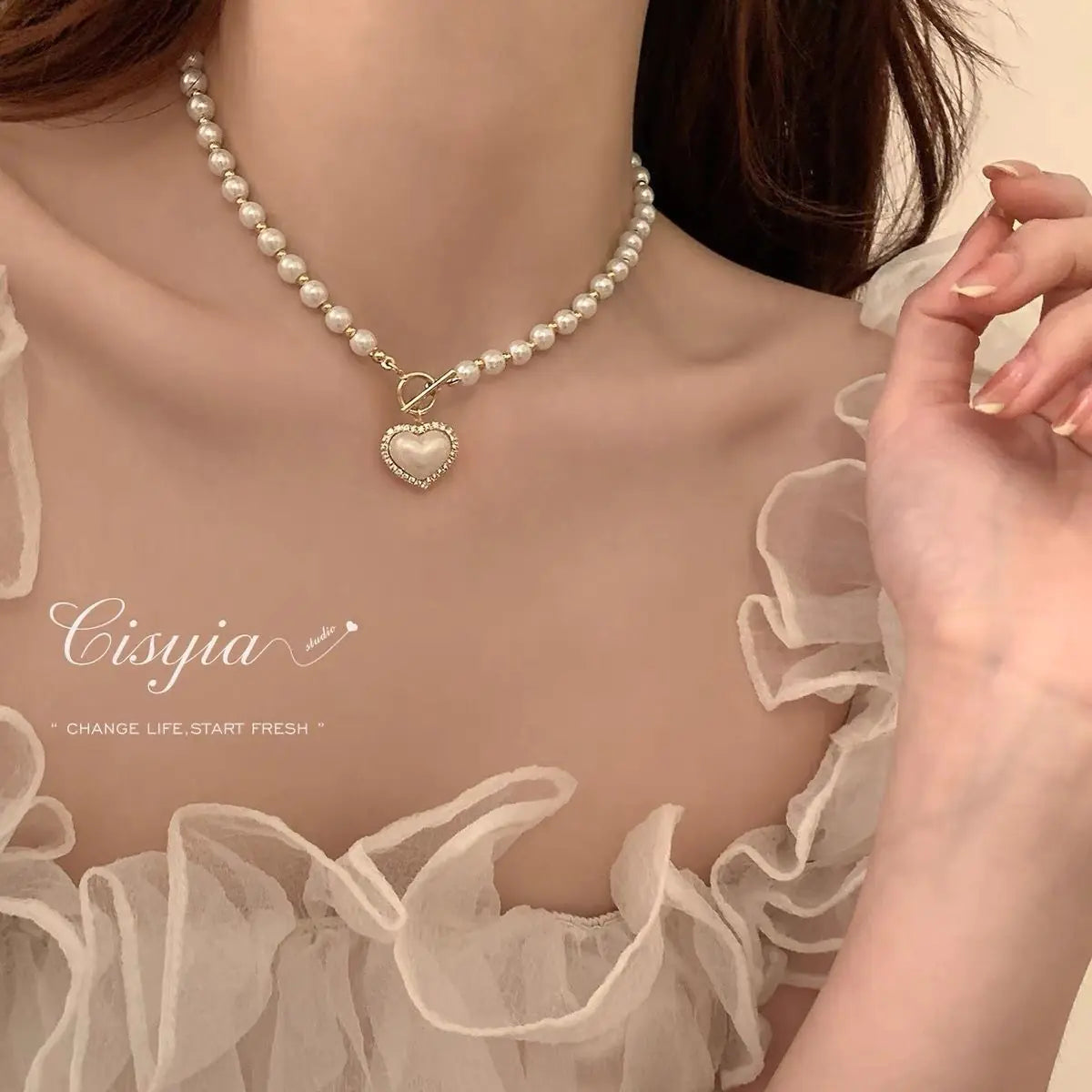 Heart-Shaped Faux Pearl Beads Necklace